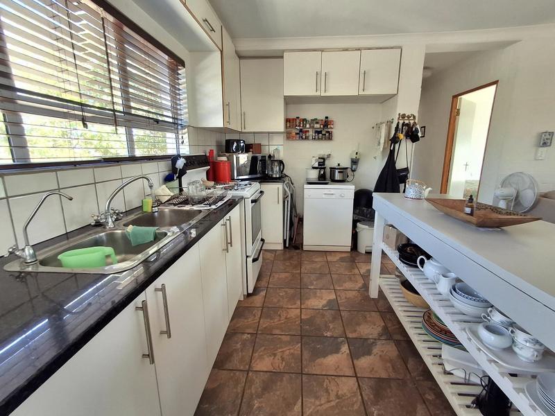 3 Bedroom Property for Sale in Britannia Bay Western Cape